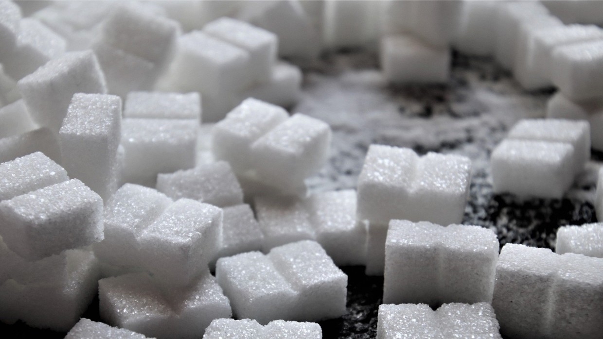 Первые 37,4 тысячи тонн импортного сахара ввезли в Россию