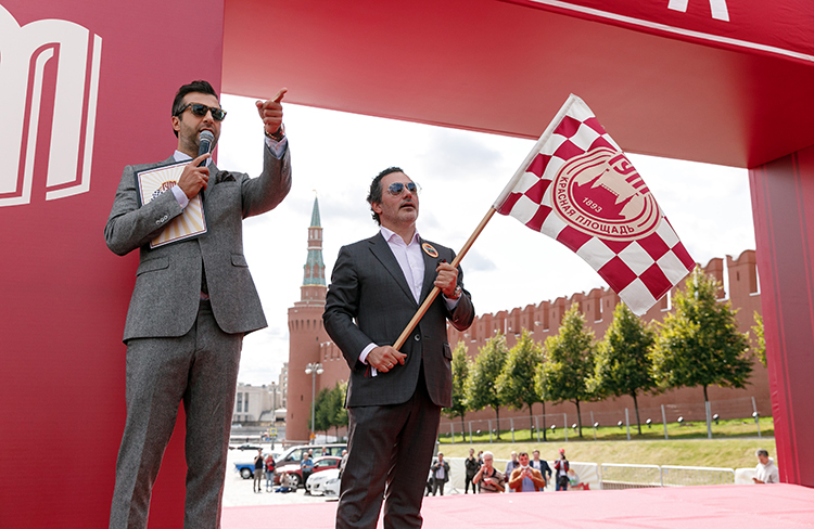 Альбина Джанабаева, Иван Ургант, Маргарита Мамун и другие гости ГУМ-Авторалли Звезды,Новости о звездах