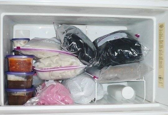 10 ситуаций, когда вместо стиральной машины можно использовать холодильник в морозилку, этого, джинсы, обувь, колготки, свитер, поместите, Вместо, постоянно, и уберите, становятся, новую, на ночь, в морозильной, шерстяные, камеру, резинку, вывести, камере, бактерии