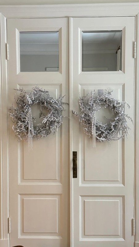 Стильные украшения для дома, которые создадут новогоднее настроение