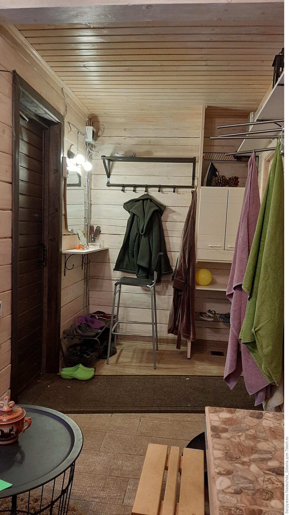 Полувстроенный шкаф, или Эксклюзив из того, что было... 