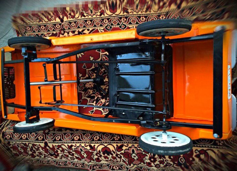 Вторая жизнь детской педальной машины родом из СССР