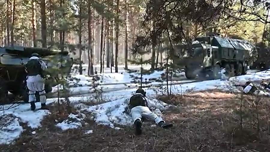 Минобороны РФ показало кадры учений военных с комплексами «Ярс»
