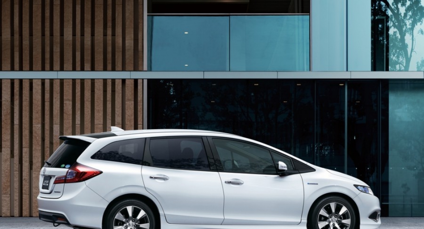 В России запущены предзаказы на четырехместный минивэн Voyah Dream First