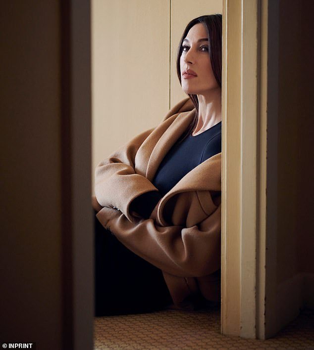 «Чистый восторг»: 54-летняя Моника Беллуччи остается все такой же неотразимой Женщины,красота,фотографии