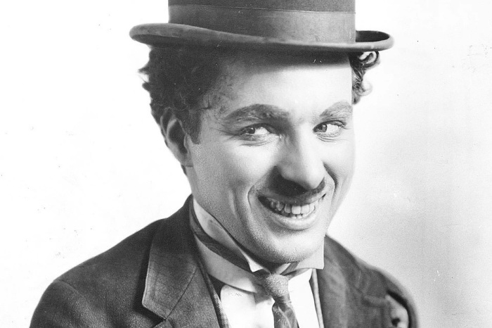 Чарли Чаплин навсегда сохранился в сердцах любителей немого кино. /Фото: s14.stc.all.kpcdn.net