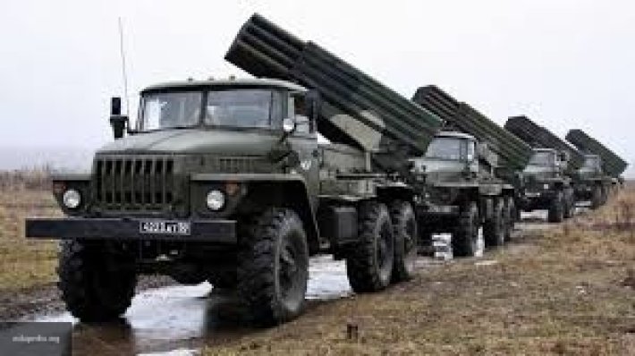 Силовики ВСУ расстреляли Коминтерново и направили «Грады» на Донецк