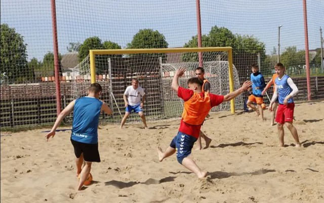В Кировске прошел чемпионат Могилевской области по пляжному футболу.