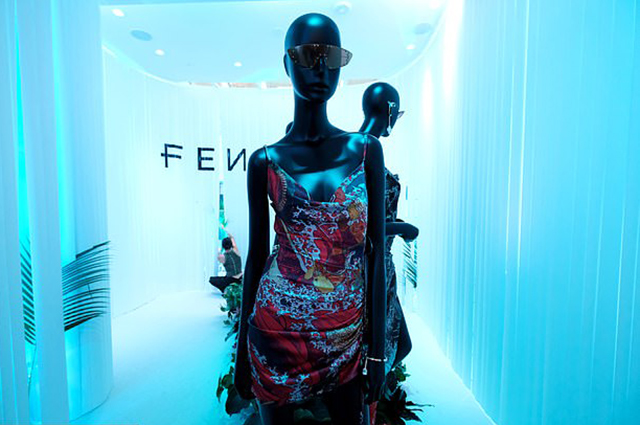 На марку косметики Рианны Fenty Beauty подали в суд Новости красоты