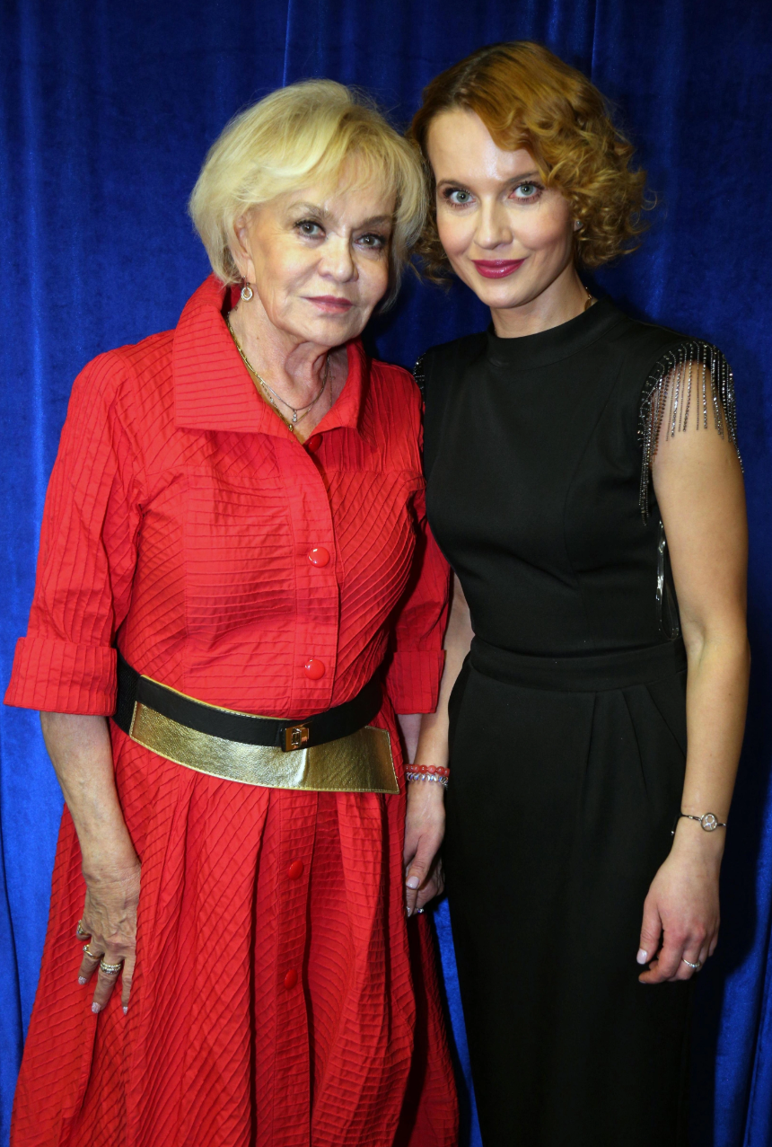 Как выглядит единственная дочь звезды «А зори здесь тихие» Ирины Шевчук Шевчук, актриса, Александра, АфанасьеваШевчук, жизни, снова, девушка, помочь, Ирина, после, очень, дочери, продюсером, Всеволода, смогла, Александру, тобой, поступила, АфанасьевуШевчук, когда