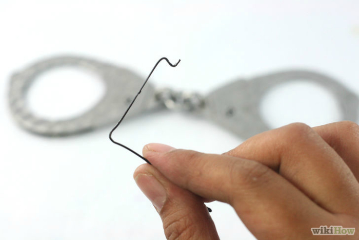   Способы избавиться от наручников без ключа