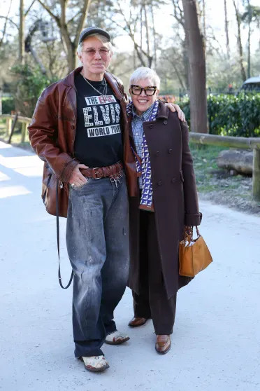 Вера Брежнева, Наталья Водянова и Анна Винтур на показе Stella McCartney в Париже aurore marechal, saint laurent, stella maccartney, айла фишер, анна винтур, вера брежнева, наталья водянова, рената литвинова