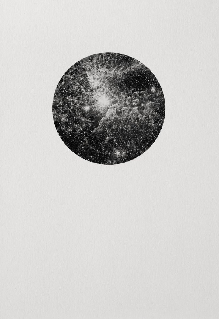 детальные миниатюрные рисунки карандашом