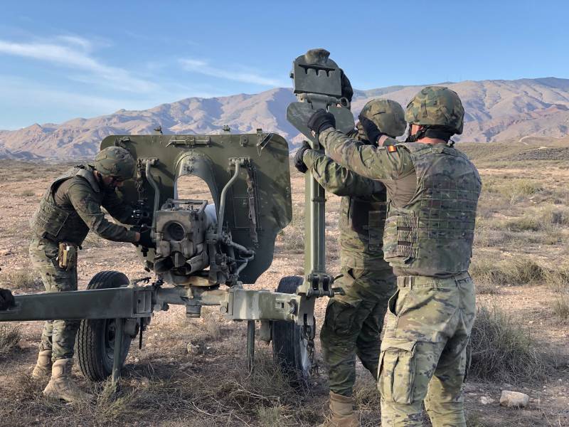 Единственная батарея: испанские гаубицы Mod 56 для Украины оружие