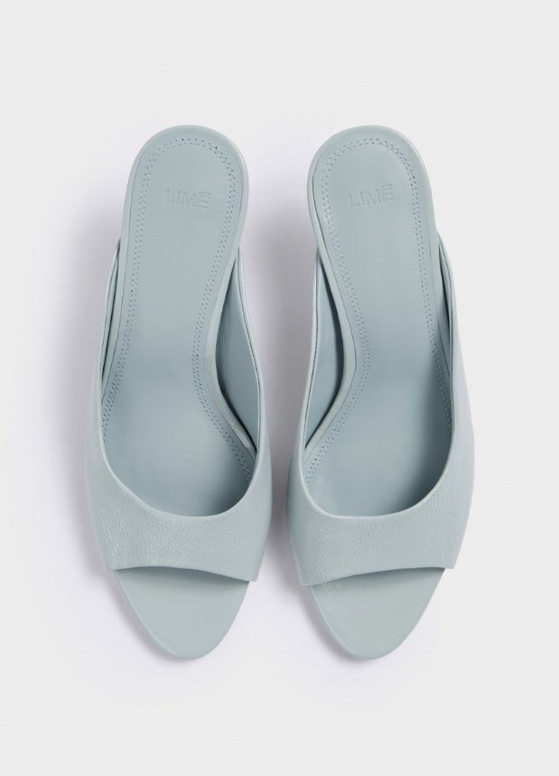 Балетки, лодочки с кружевом и босоножки из нулевых: 7 главных трендов свадебной обуви-2026 туфли, свадебных, модели, будут, смотрится, балетки, более, образ, Особенно, очень, платформе, обувь, модель, может, вариант, коллекции, который, главных, объемными, квадратным