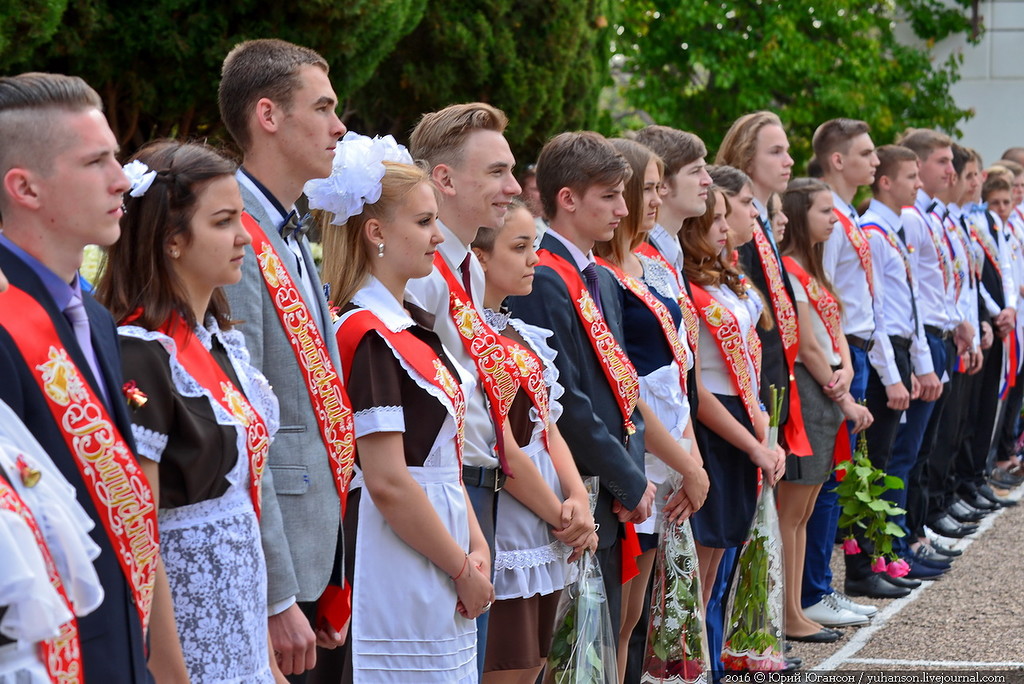 Звонки 35 школа. 35 Школа Севастополь. СОШ 35 Севастополь директор. Последний звонок Севастополь. Учителя школа номер 35 Севастополь.