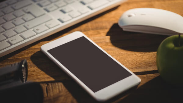 Три причины, почему ваш телефон начал тормозить — исправить просто - похожая новость на Toplenta