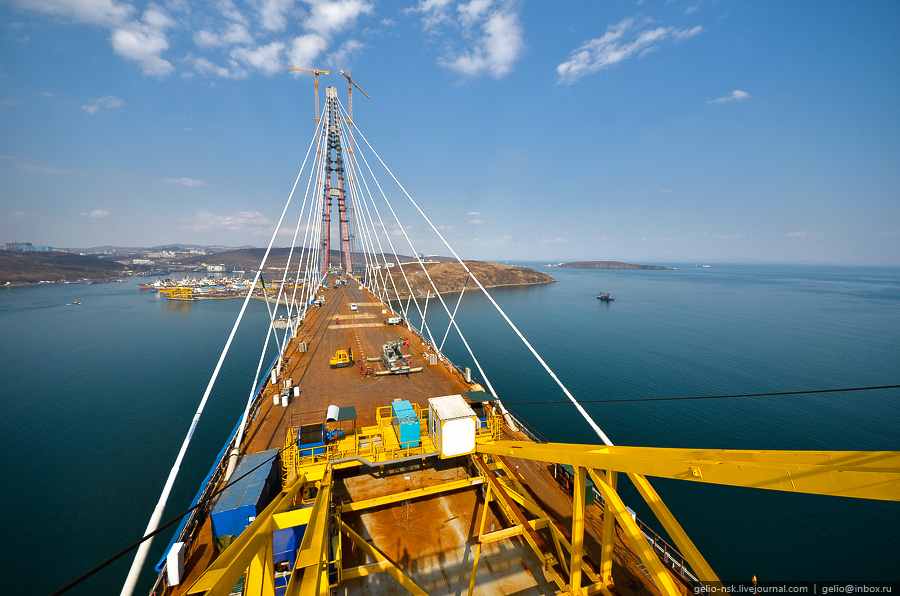 7131 Мост на остров Русский во Владивостоке (Апрель 2012)
