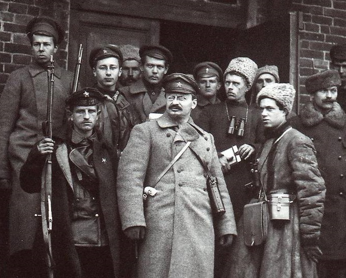 Что сделал Троцкий для Советской России