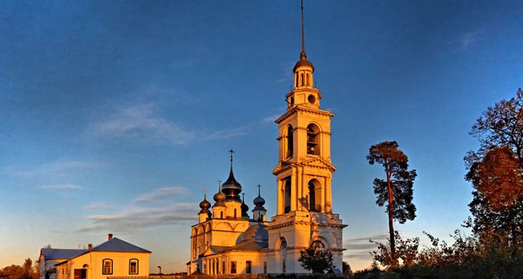 Николаевско-Тихонов Лухский монастырь