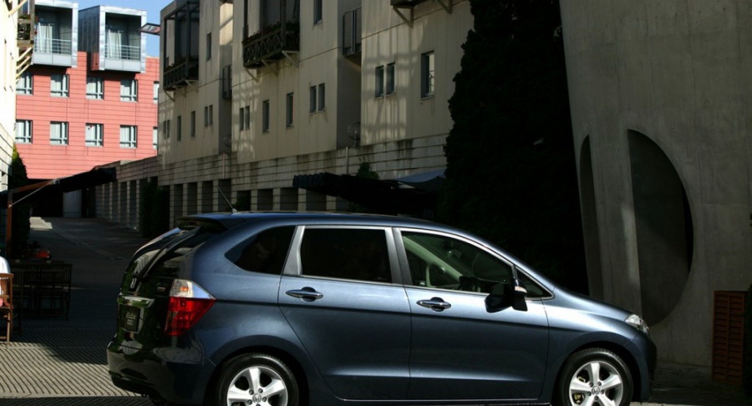 В продаже появился новый минивэн Haima 7X с ценой до 1.5 млн рублей