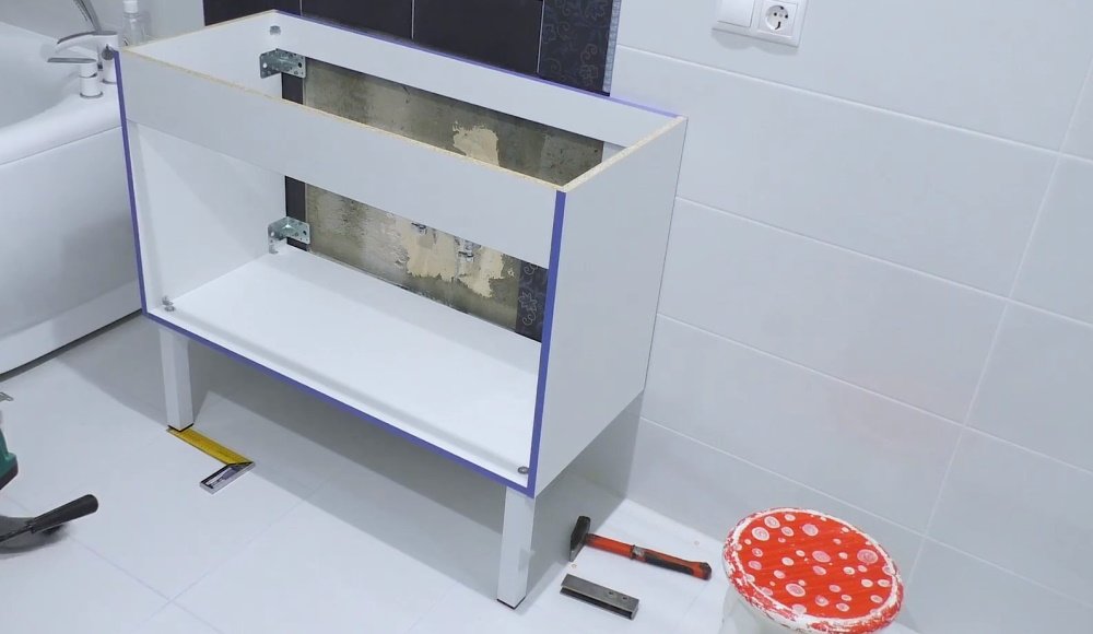 Как облагородить место у раковины: инструкция итальянского умельца Как облагородить место у раковины: инструкция итальянского умельца для дома и дачи,интерьер