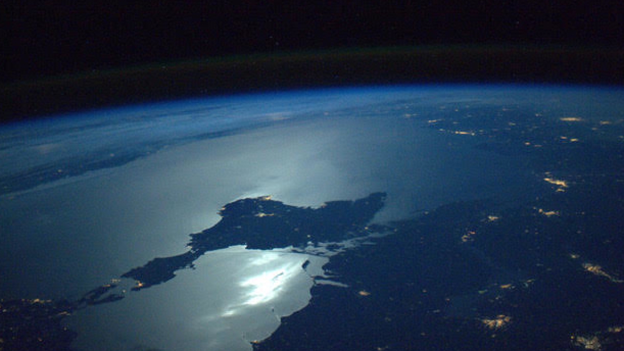 «Несколько минут в невесомости»: космонавт раскрыл перспективы космического туризма