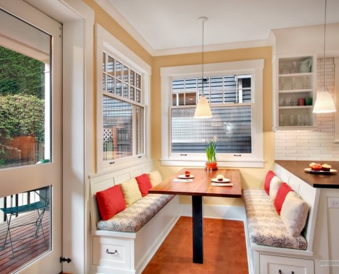 Подушечки сделают ваш уголок очень уютным и комфортным