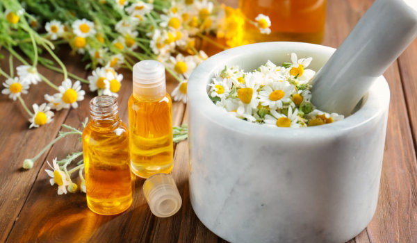 Польза и применение ромашкового масла
