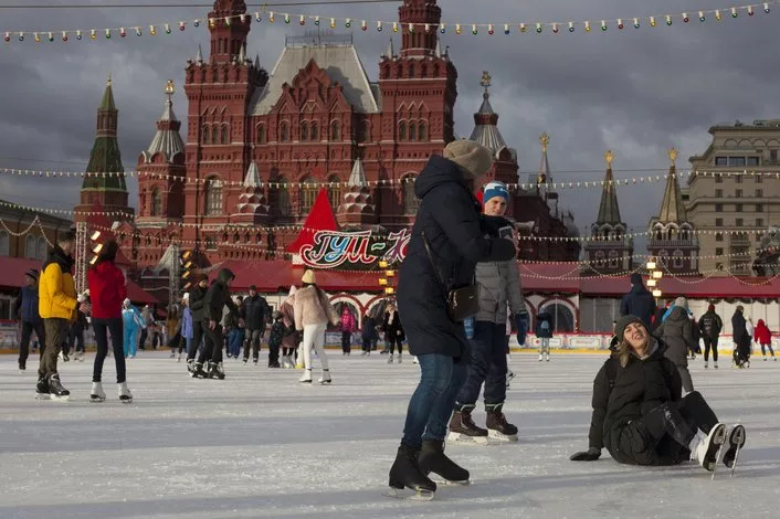 В Москве открылся каток на Красной площади