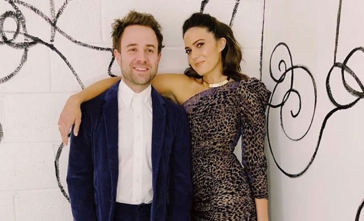 Звезда "Спеши любить" и "Это мы" Мэнди Мур родила первенца