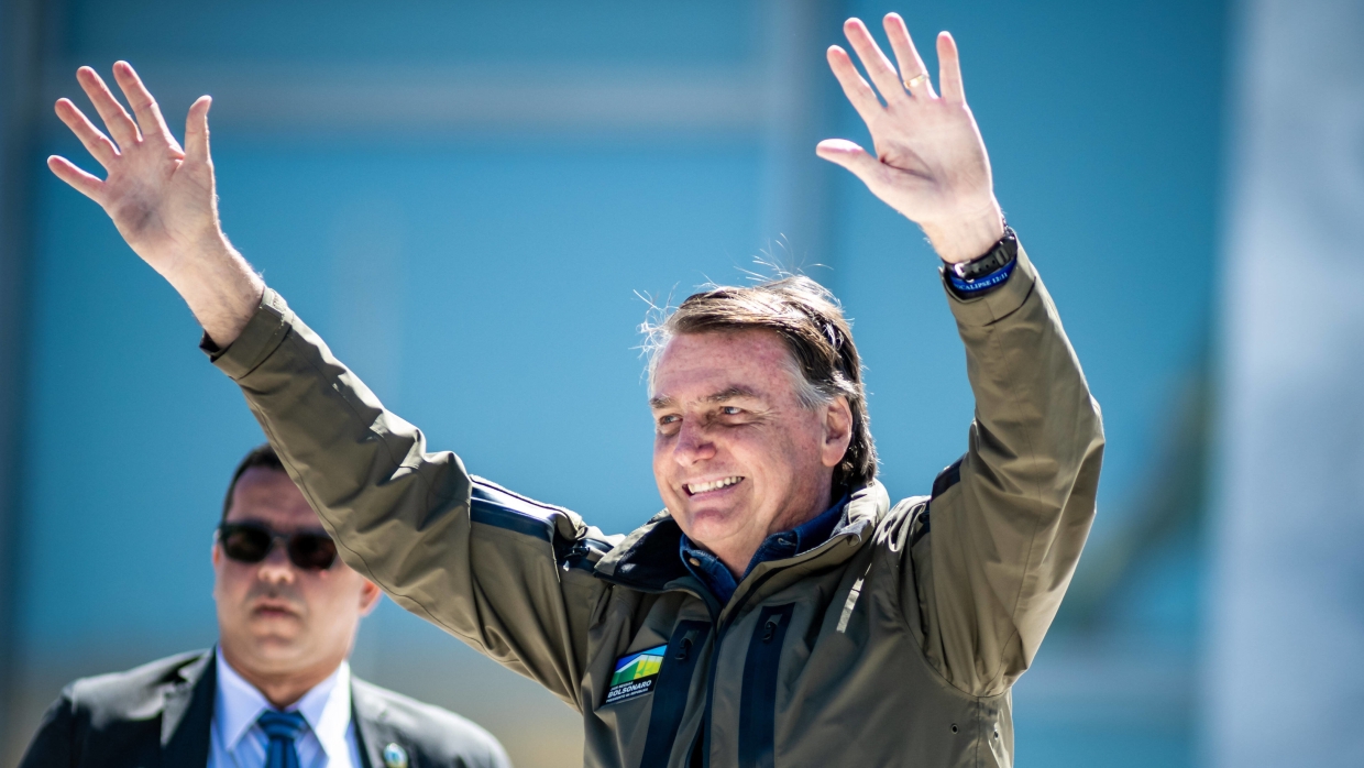 Болсонару добивается импичмента судьи Верховного суда Бразилии Весь мир