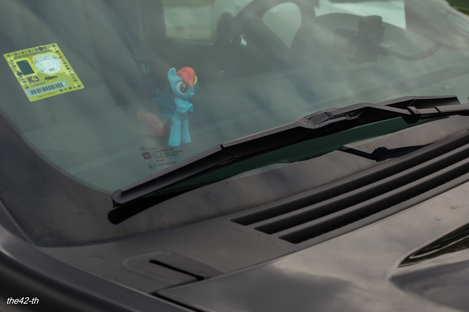 Маленькая девочкая и большие машины Маленькая девочкая и большие машины авто и мото,автомобили,автомобиль,история,машины,Россия,тюнинг