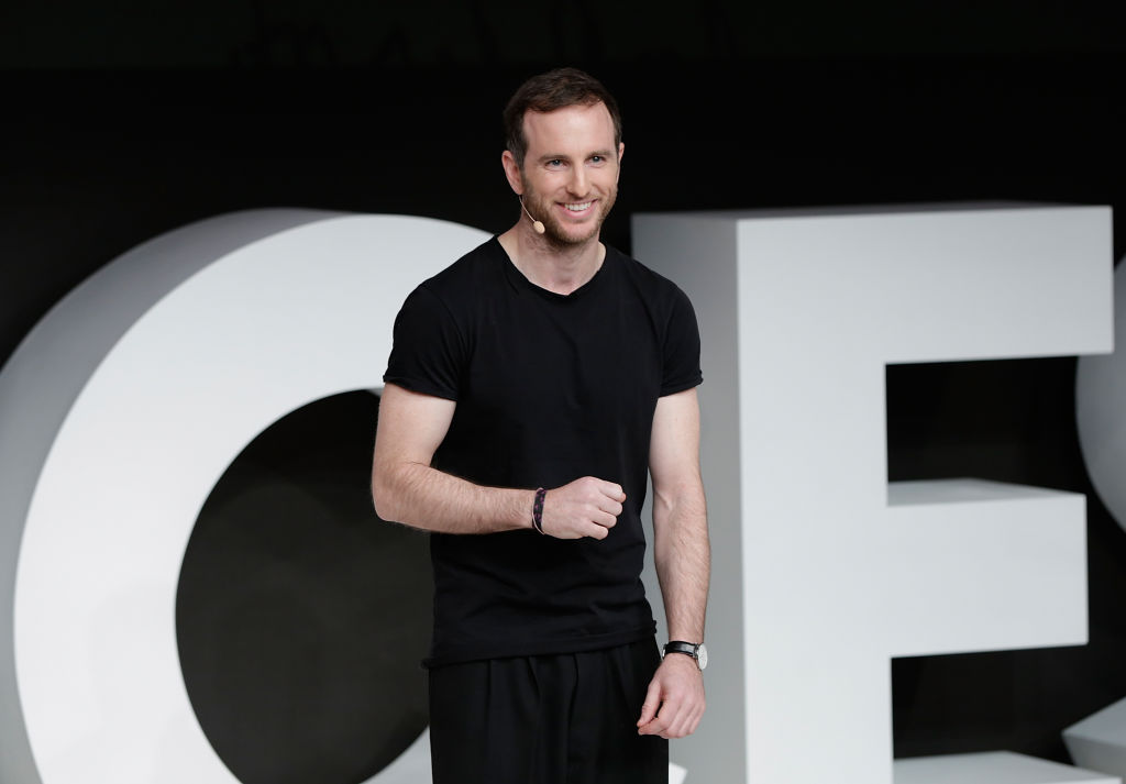 Знаменитые холостяки россии 2022. Самые богатые холостяки мира. Холостяк миллионер. Холостяк не миллионер. Чаптерс миллиардер холостяк 14 глава.