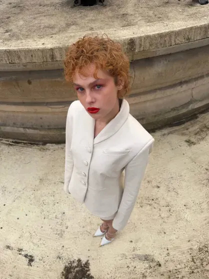 Кристина Романова, Оксана Бондаренко, жена главы Газпромбанка Даша Попова и экс-супруга беглого банкира Татьяна Корсакова на показе Schiaparelli instagram (инстаграм),социальная сеть,isabel marant,saint laurent,андрей акимов,Андрей Бородин,банк,город москва,белой дачи,вита клац,владимир цыганов,Владислав Доронин,Газпромбанк,г,Москва [1405113],дарья бондаренко,дарья лисиченко,дарья попова,даур каролин,Диана Крюгер,Елена Перминова,Ирина Шейк,кристина романова,марка эйдельштейна надя ли коэн,оксана бондаренко,татьяна корсакова,ферраньи кьяра,ханна леони