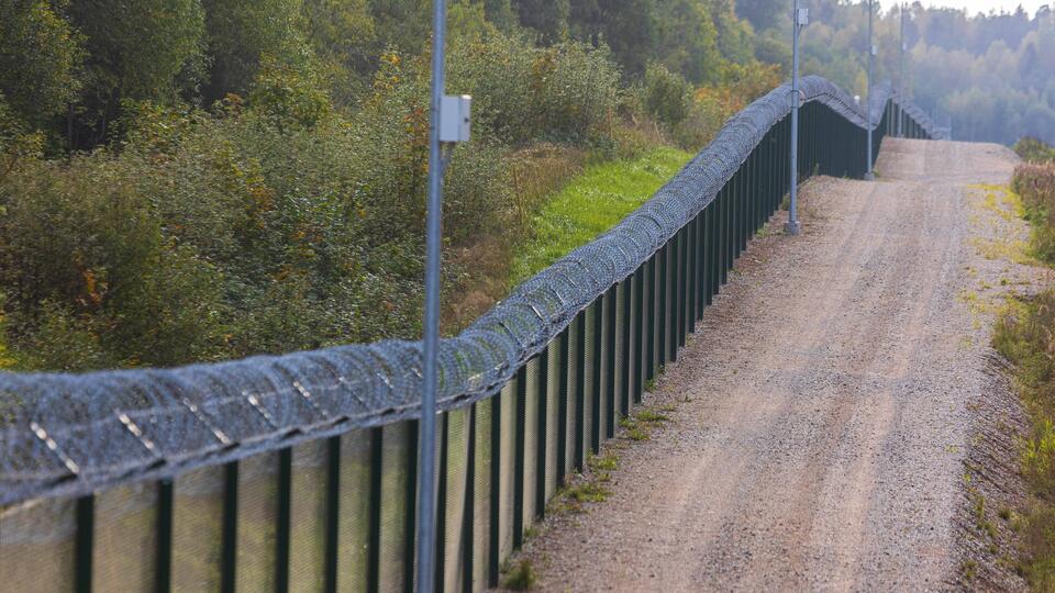 В Эстонии хотят ограничить режим работы погранпукнта на границе с РФ
