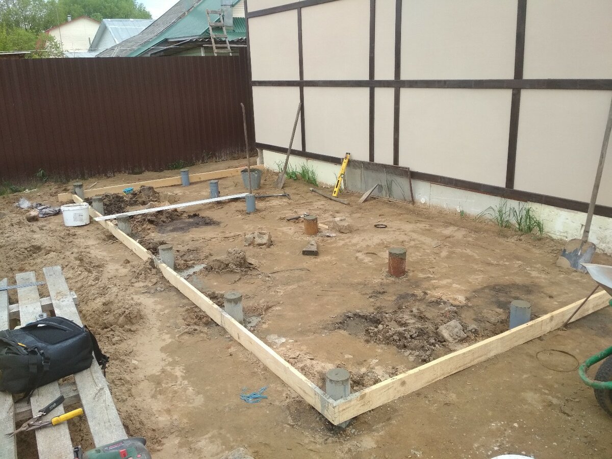 Построил сам пристройку к дому по информации из интернета Построил сам пристройку к дому по информации из интернета своими руками,строительство и ремонт