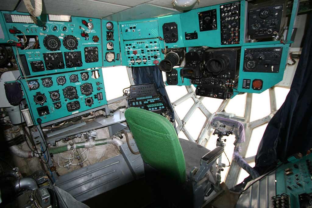 Кабина штурмана Ил-76