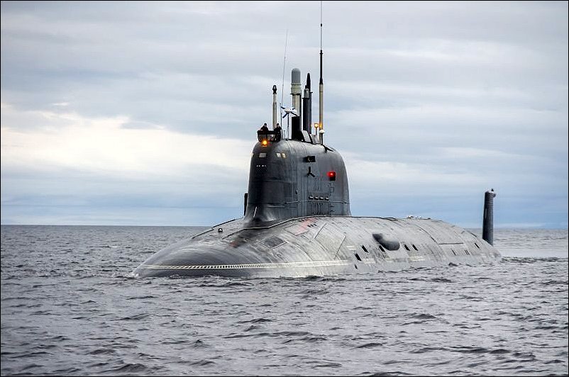 "Россия может иметь свои самые мощные и тихие атомные ударные подводные лодки для постоянного патрулирования у любого побережья США в ближайшие два года", заявил глава Северного командования ВМС США-5