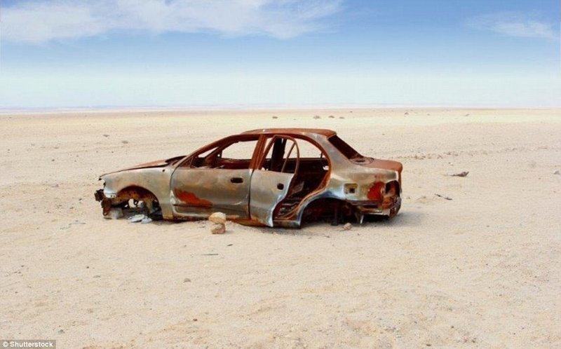 11. Еще один безмолвный обитатель пустыни Намиб. заброшенное, заброшенные места, заброшенные объекты, интересное, находки, подборка, разрушенное, фото