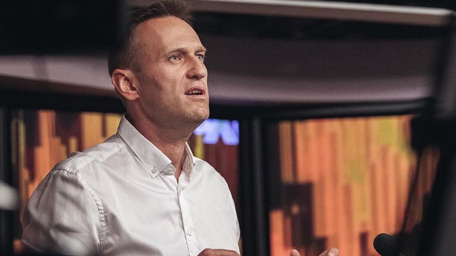 Навальный оскорбил системную оппозицию, которую поддерживал «Умным голосованием»