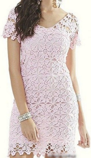 Платье из круглых мотивов