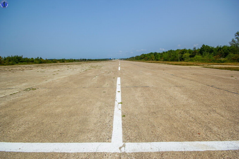 Сегодня мы расскажем про бывший японский военный аэродром "Отомари", построенный на острове Сахалин во времена, когда Япония владела южной частью острова, организовав на ней префектуру Карафуто.-10