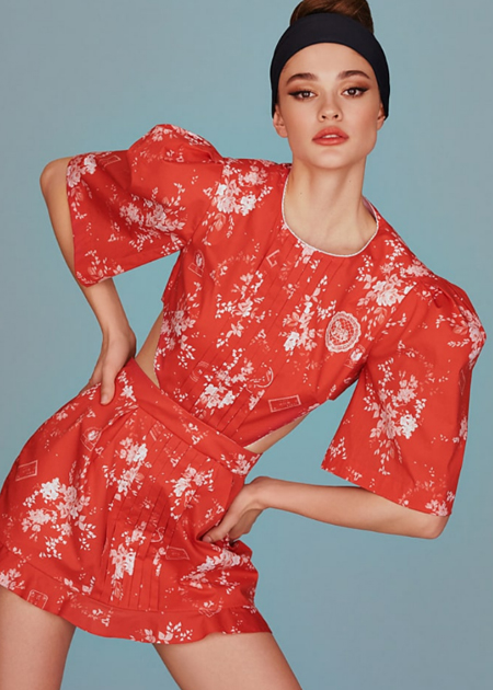 От восточной линии Алены Ахмадуллиной до круиза от Ульяны Сергеенко: лукбуки новых коллекций российских дизайнеров От восточной линии Алены Ахмадуллиной до круиза от Ульяны Сергеенко: лукбуки новых коллекций российских дизайнеров Мода,Новости моды