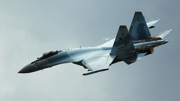 Самолет Су-35С на Международном военно-техническом форуме Армия-2019 