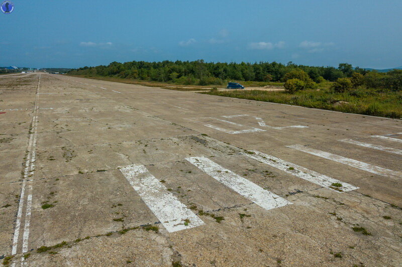 Сегодня мы расскажем про бывший японский военный аэродром "Отомари", построенный на острове Сахалин во времена, когда Япония владела южной частью острова, организовав на ней префектуру Карафуто.-3