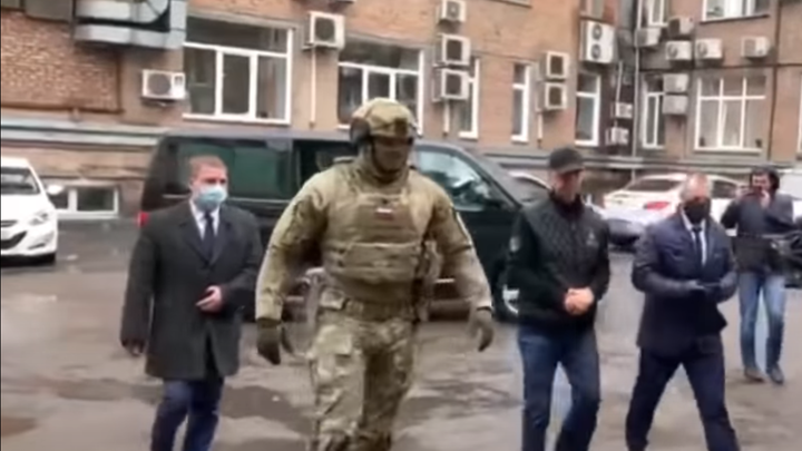 Взорвать троих олигархов разом: Тёмная связь умершего Босова и арестованного Быкова