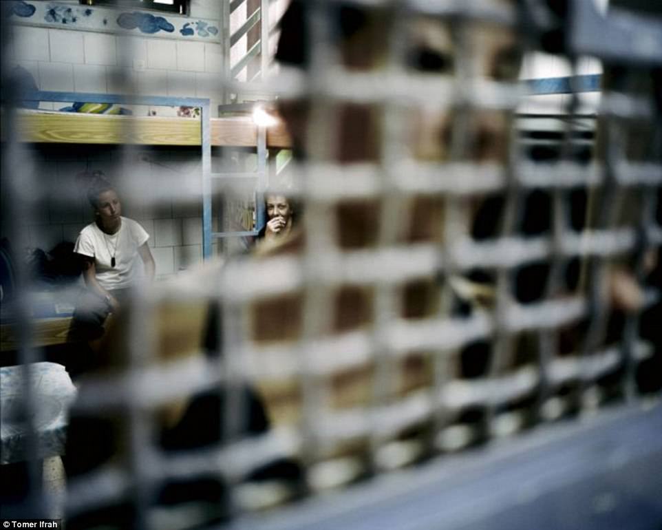 Фотографии заключенных израильской женской тюрьмы «Неве-Тирца» женщины,израиль,общество,преступники,тюрьма,фотопроект