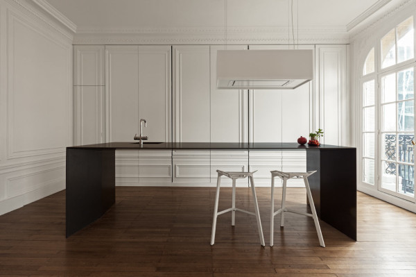 Минималистический стиль в интерьере кухни от i29 interior architects. Минималистический стиль в интерьере кухни от i29 interior architects.