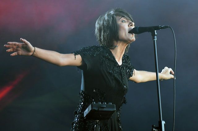 Одна, совсем одна… Почему знаменитые «холостячки» не выходят замуж? Одна, совсем одна… Почему знаменитые «холостячки» не выходят замуж? актриса,наши звезды,певица,развлечение,шоубиz,шоубиз